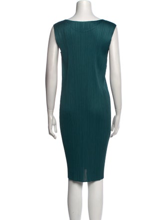 Pleats Please Issey Miyake Crew Neck Knee-Length Dress