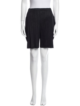 Pleats Please Issey Miyake Knee-Length Shorts