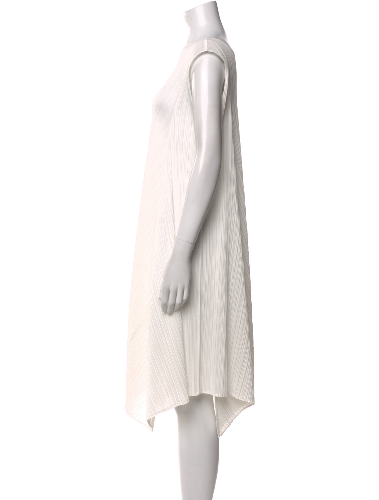 Pleats Please Issey Miyake Bateau Neckline Knee-Length Dress