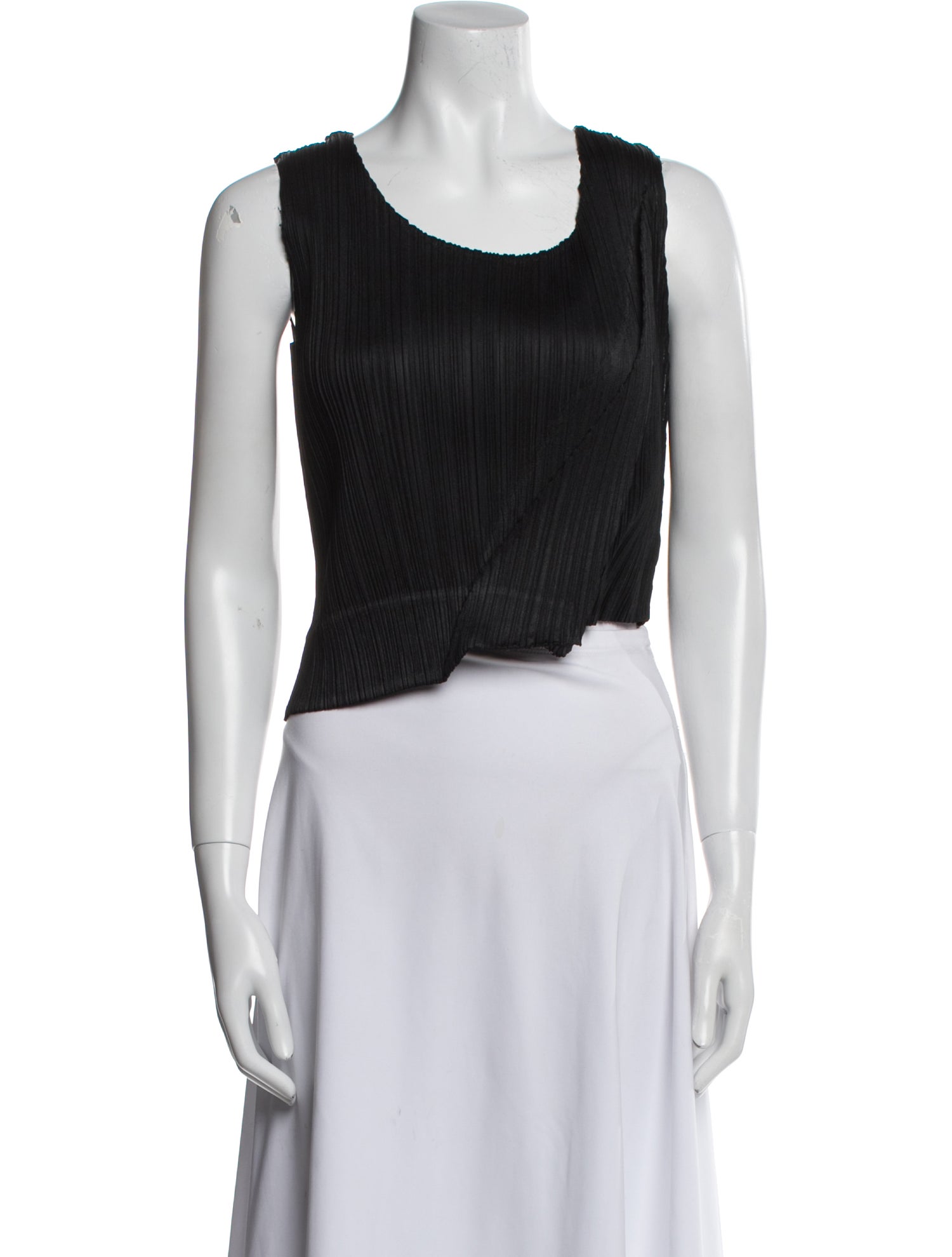 Pleats Please Issey Miyake Scoop Neck Sleeveless Crop Top