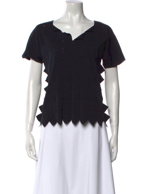 Pleats Please Issey Miyake V-Neck Short Sleeve T-Shirt