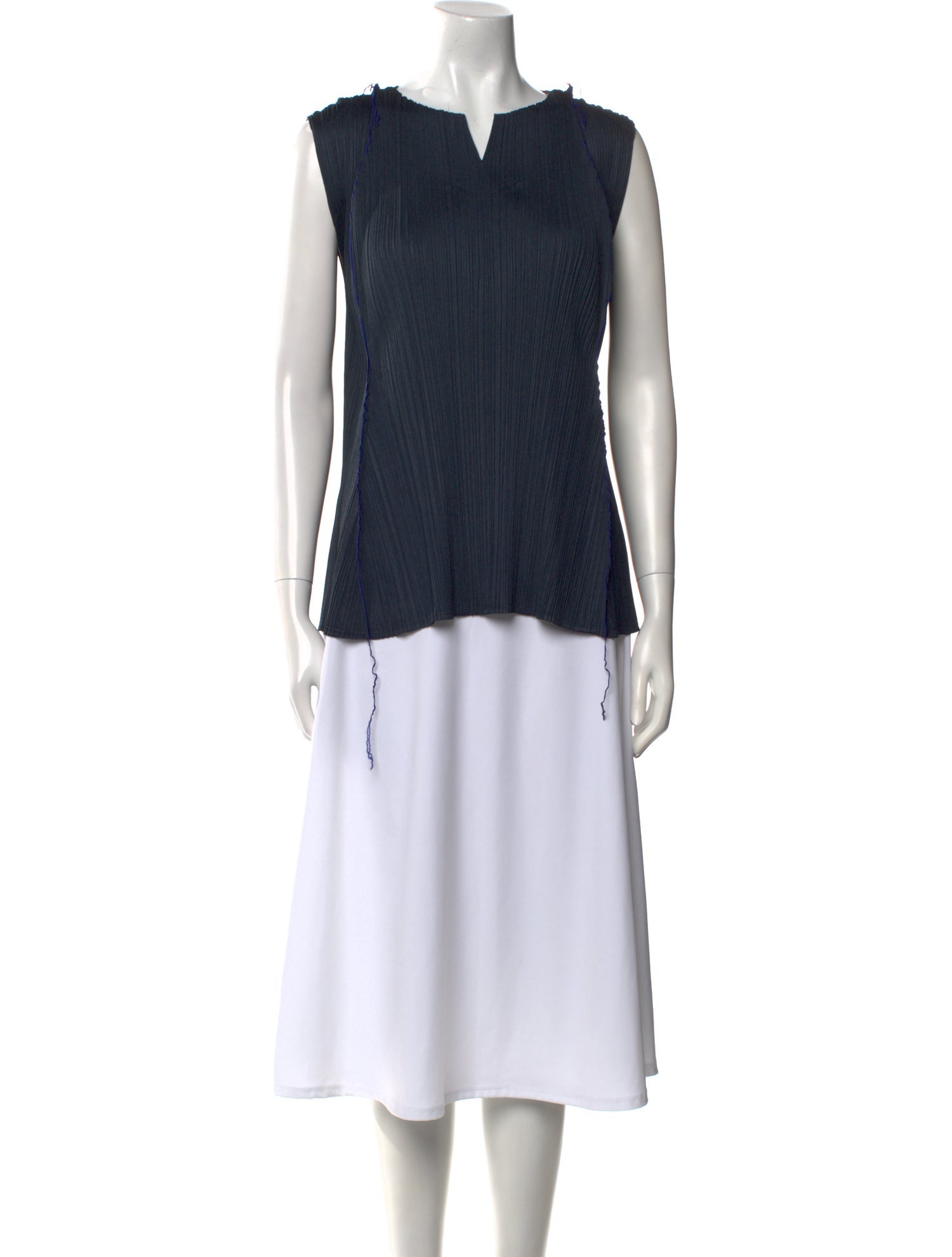 Pleats Please Issey Miyake V-Neck Sleeveless Top