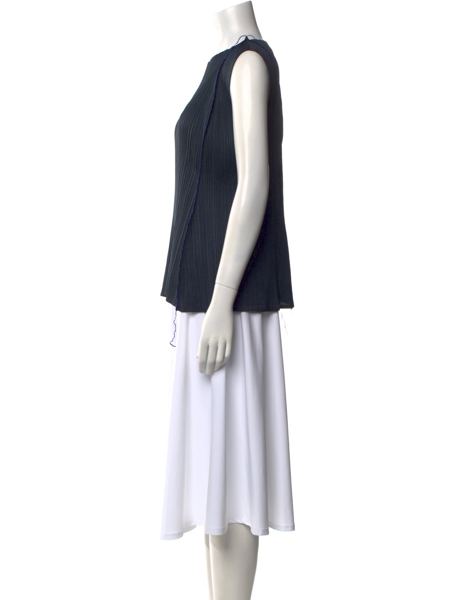 Pleats Please Issey Miyake V-Neck Sleeveless Top