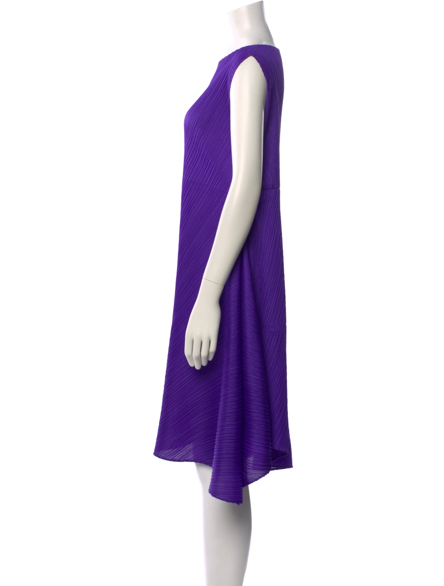 Pleats Please Issey Miyake Bateau Neckline Knee-Length Dress