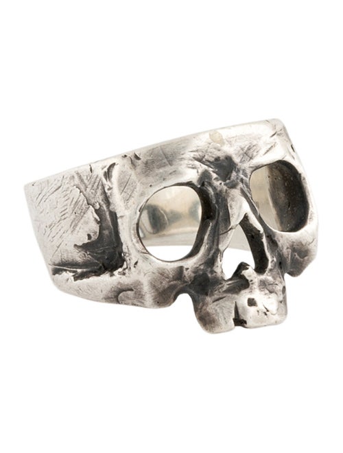 Polly Wales Skull Ring