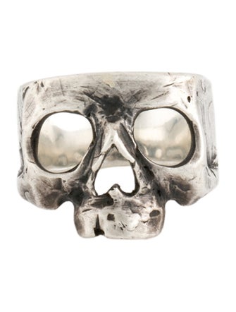 Polly Wales Skull Ring