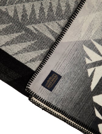 Pendleton Nike N7 'Seven Peaks' Throw Blanket
