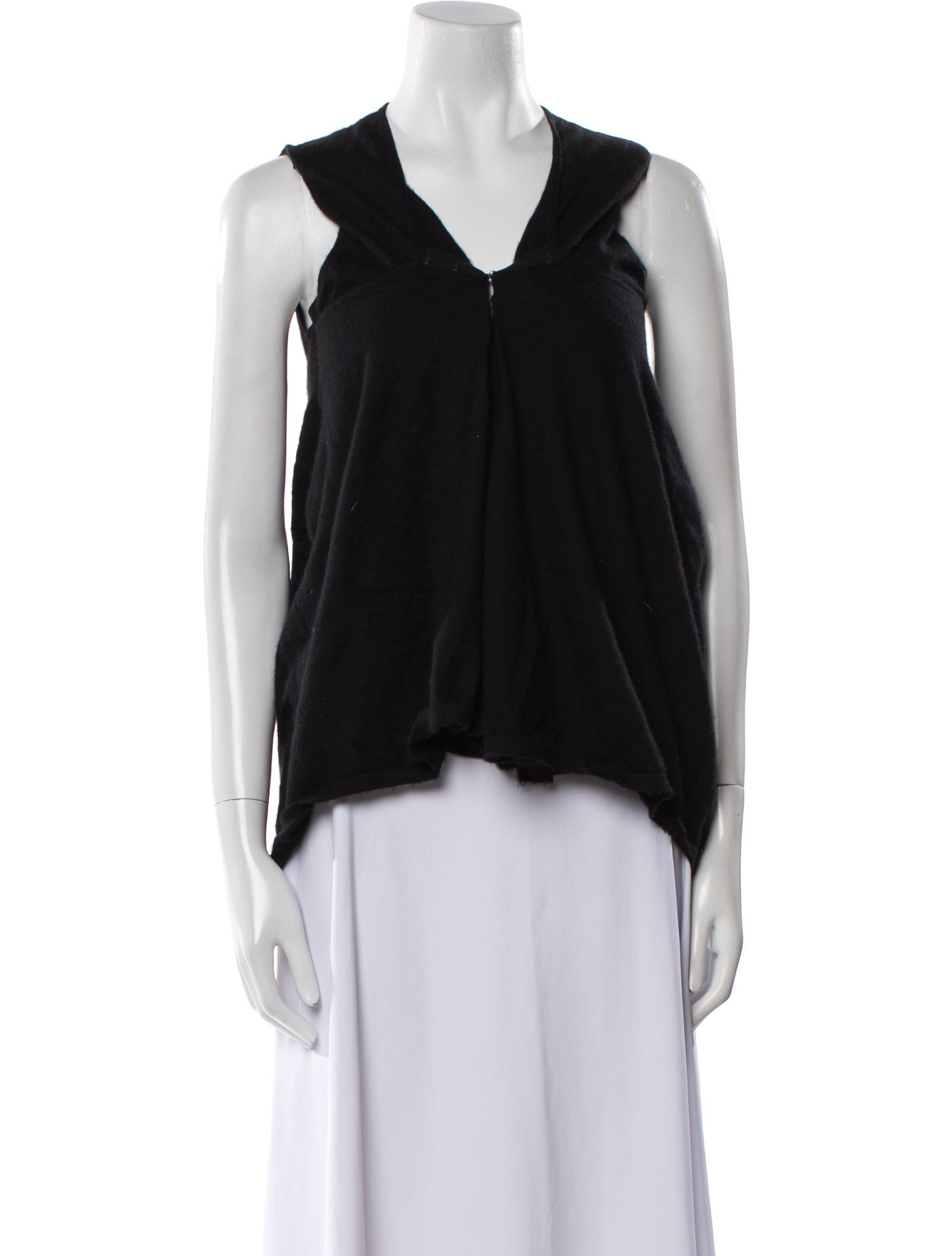 Ports 1961 Cashmere V-Neck Sweater