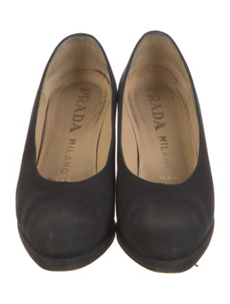 Prada Pumps