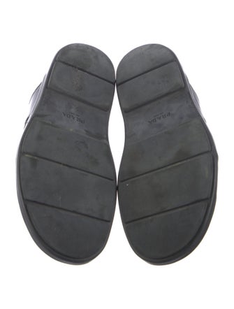 Prada Slides