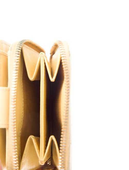 Prada Saffiano Cuir Leather Compact Wallet