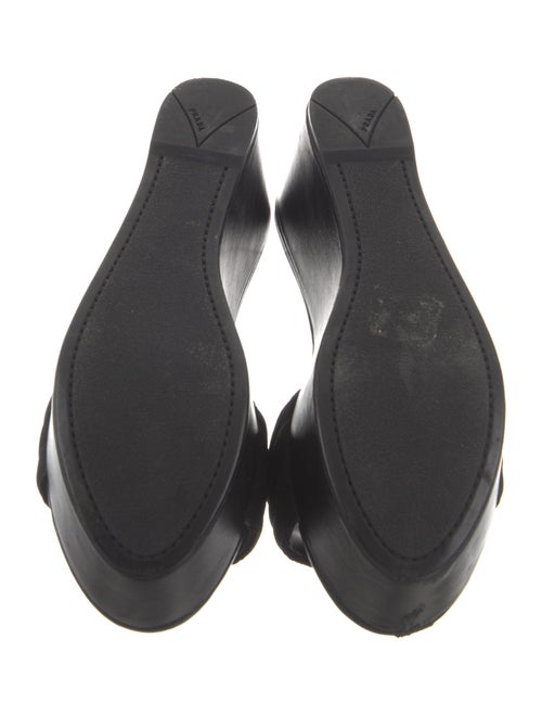 Prada Slides