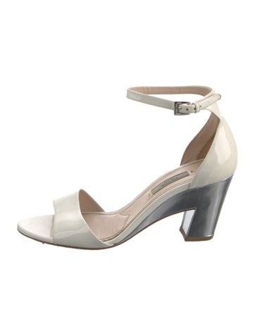 Prada Pumps Patent Leather Cutout Accent D'Orsay IT 38.5 | 8.5