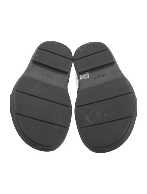 Prada Slides