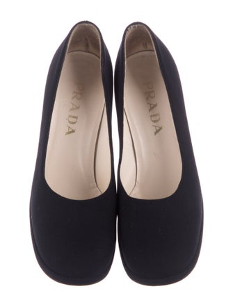 Prada Pumps