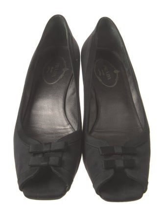 Prada Pumps