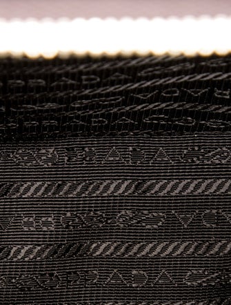 Prada Signature Brique