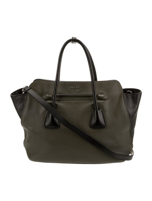 Prada Signature Shopping