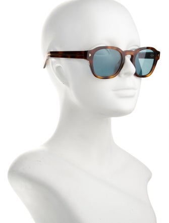 Prada Wayfarer Tinted Sunglasses