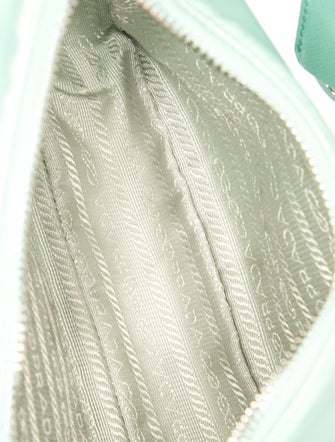 Prada Nylon Re-Edition 2005 shoulder bag