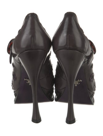 Prada Leather Pumps