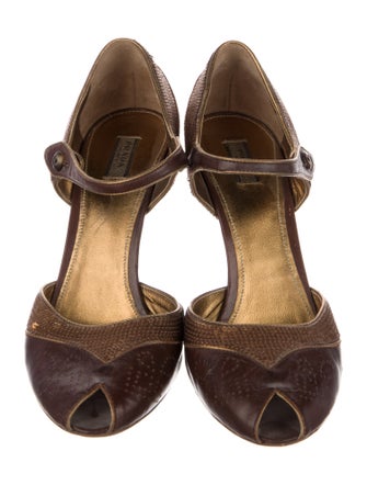 Prada Leather Printed D'Orsay Pumps