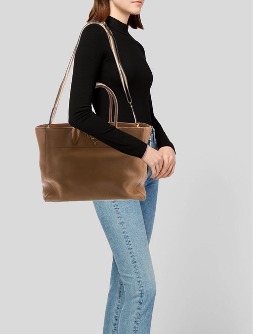 Prada Saffiano Leather Vitello Daino