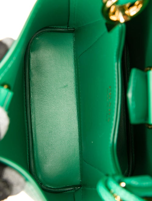 Prada Signature Panier Small