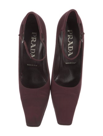 Prada Pumps
