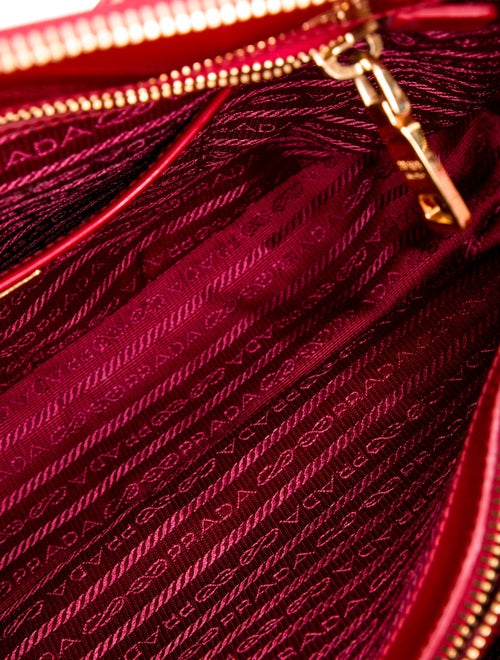 Prada Signature Spazzolato Promenade