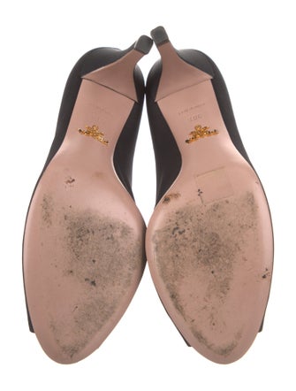 Prada Pumps