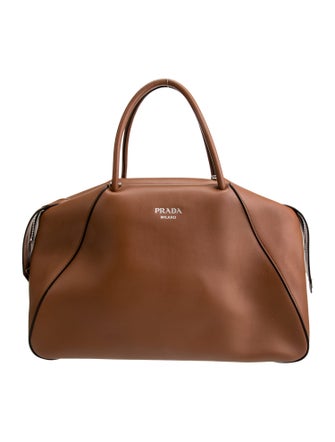 Prada Signature Super Nova Medium