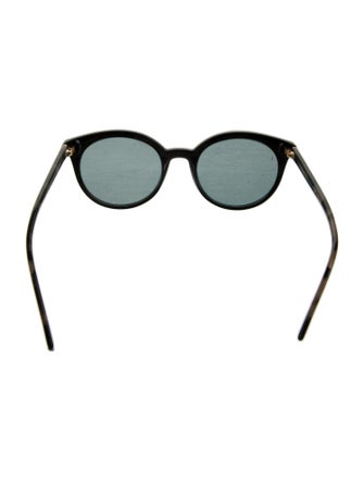 Prada Wayfarer Tinted Sunglasses