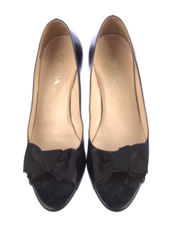 Prada Leather Bow Accents Slingback Sandals