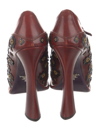 Prada Leather Printed Pumps