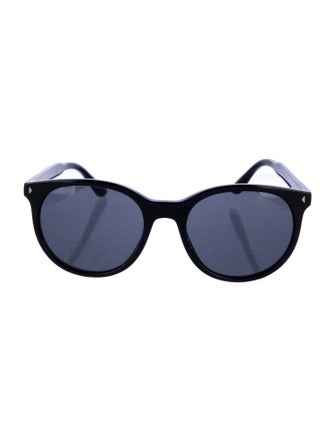 Prada Wayfarer Tinted Sunglasses