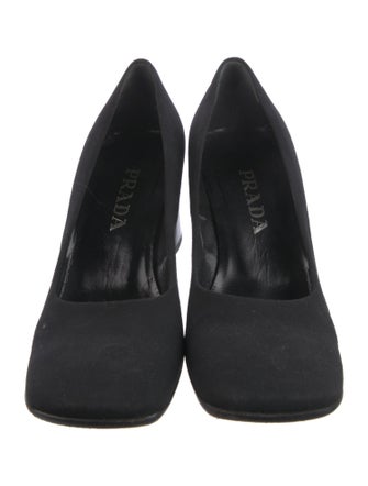Prada Pumps
