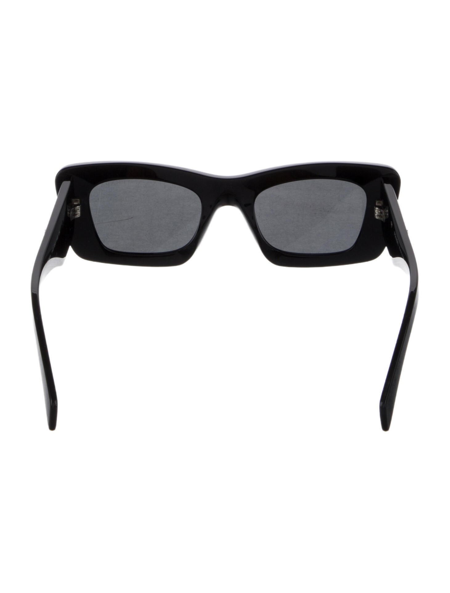 Wayfarer Tinted Sunglasses