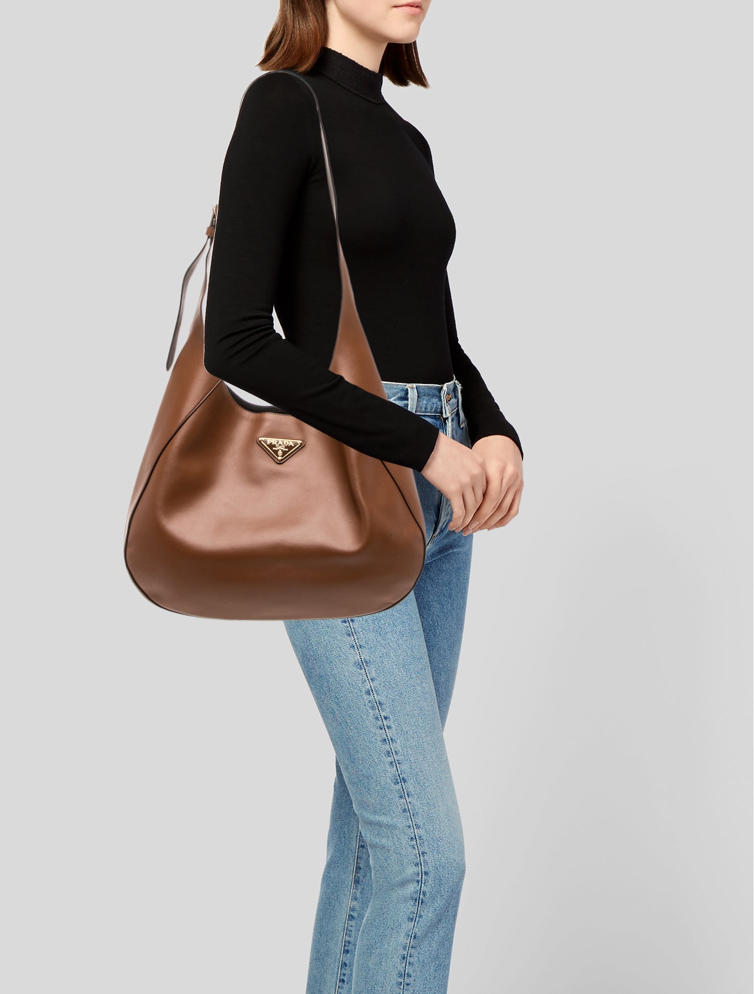 Prada Enameled Metal Triangle Sacca Sottospalla Medium