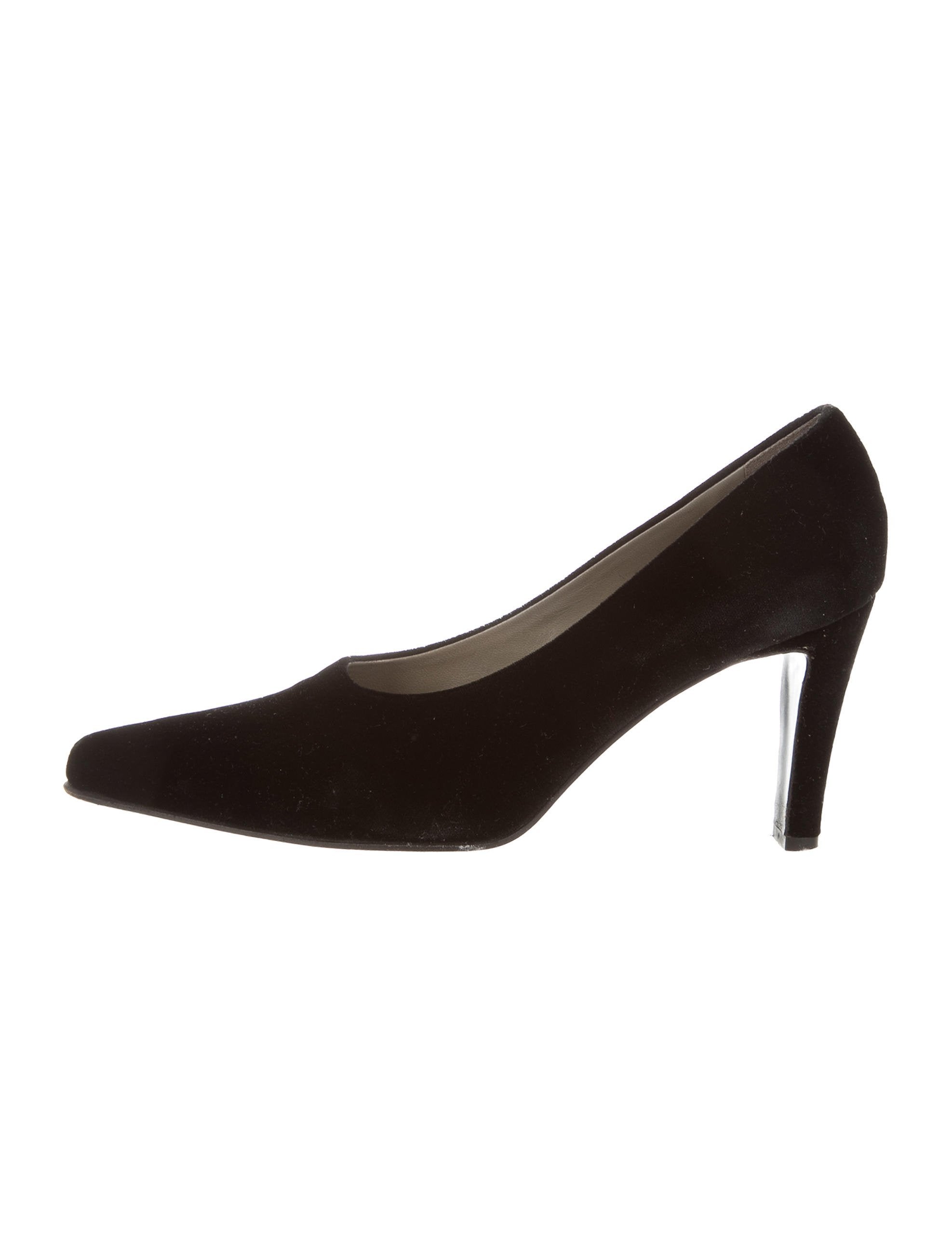 prada velvet pointed toe pumps shoes pra176758 the prada velvet pointed toe pumps shoes pra176758 the