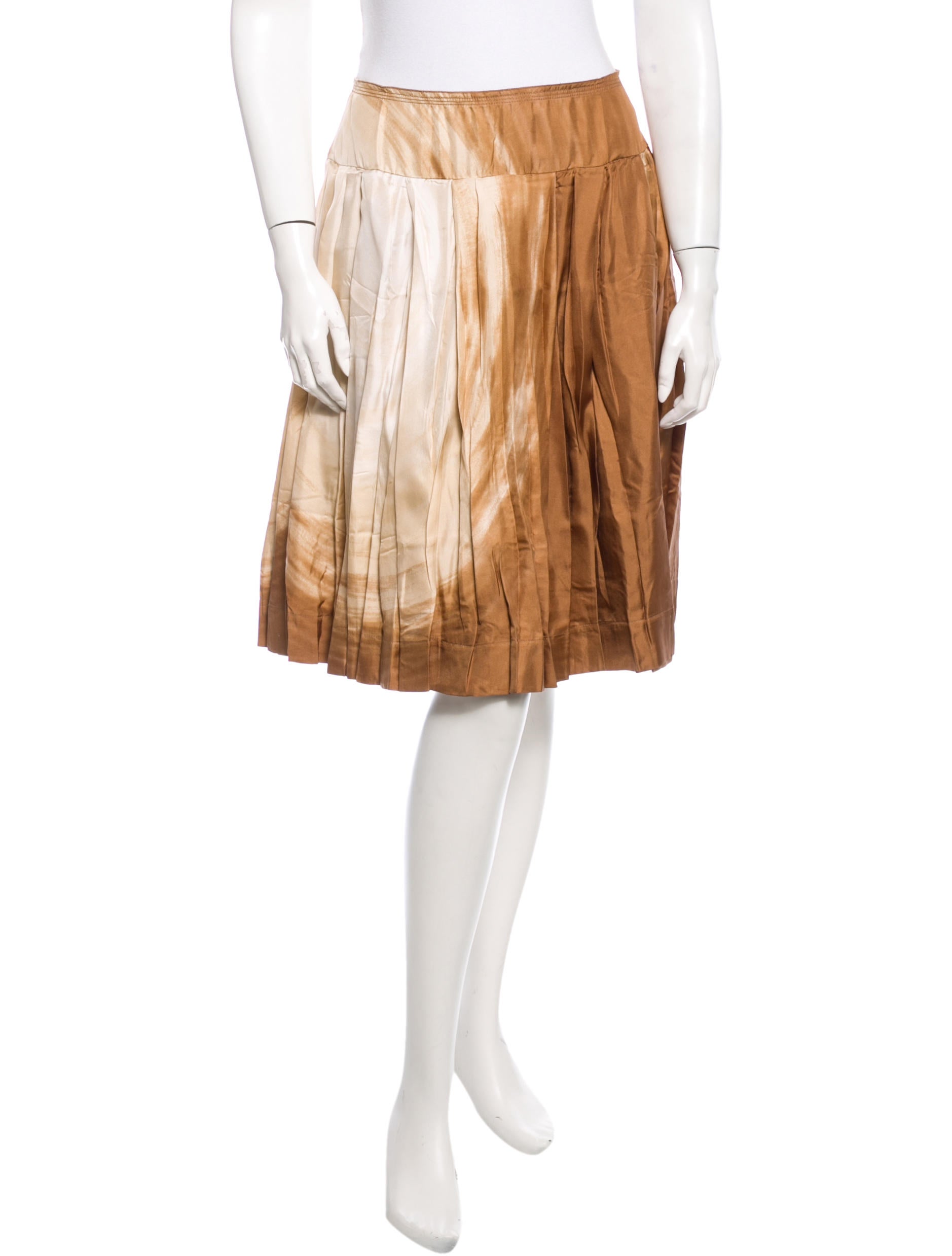 prada orange skirt