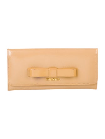 Prada Saffiano Vernice Leather Continental Wallet