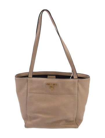Prada Totes Vitello Phenix Tote