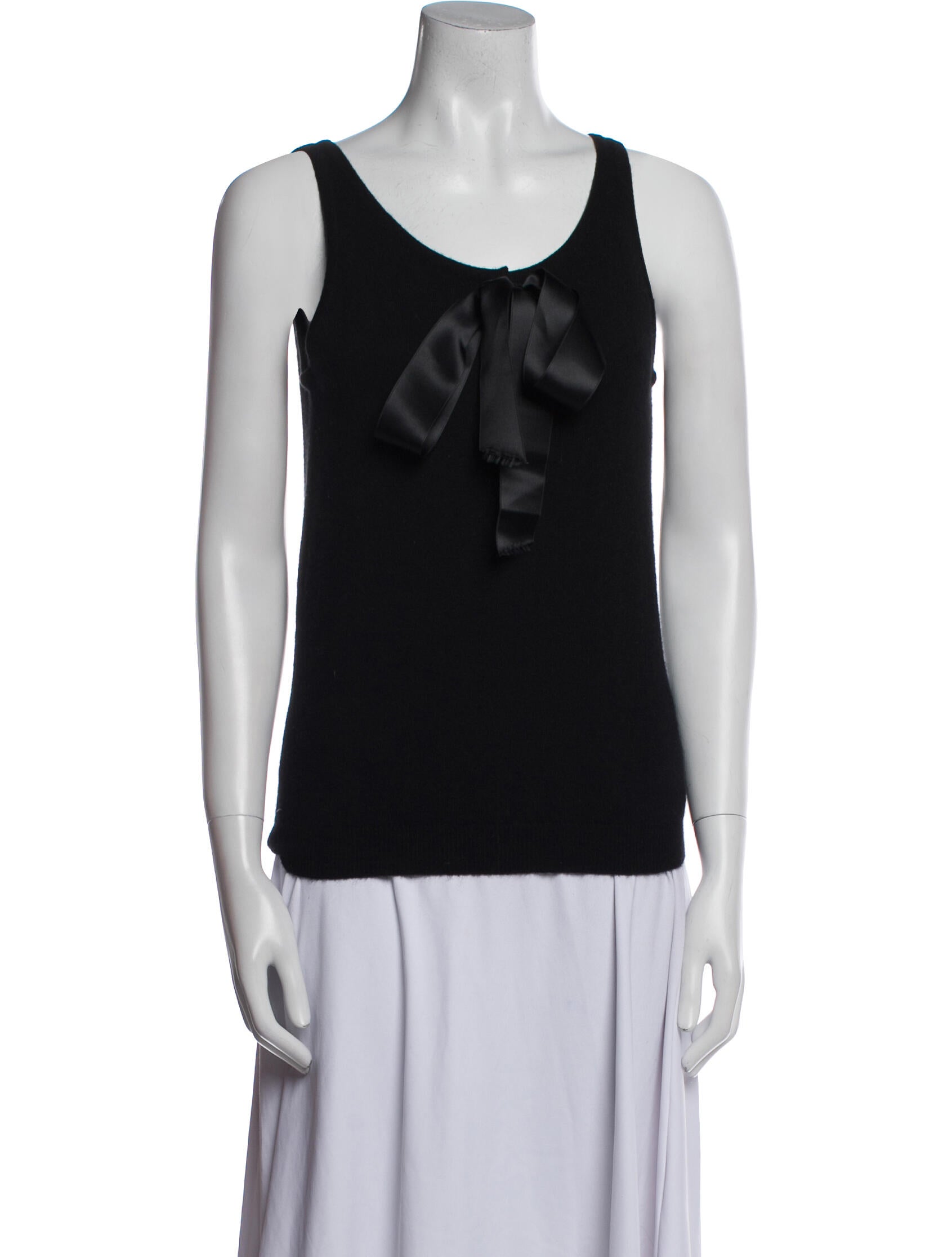 Pringle of Scotland Cashmere Scoop Neck Sweater