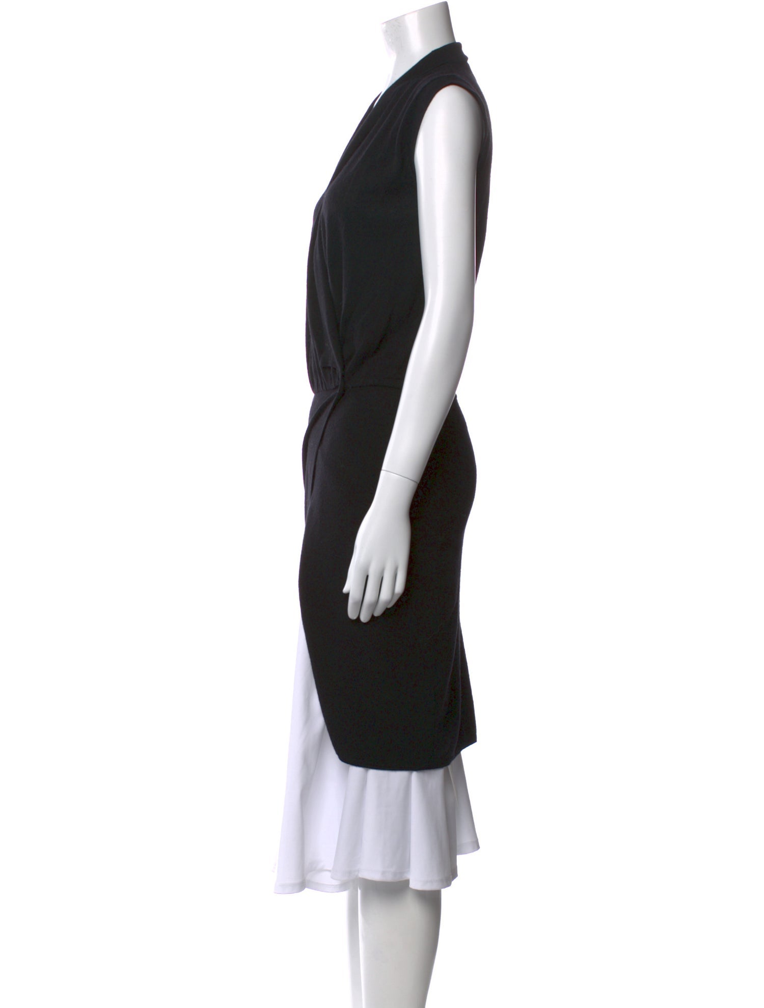 Pringle of Scotland Merino Wool V-Neck Sweater