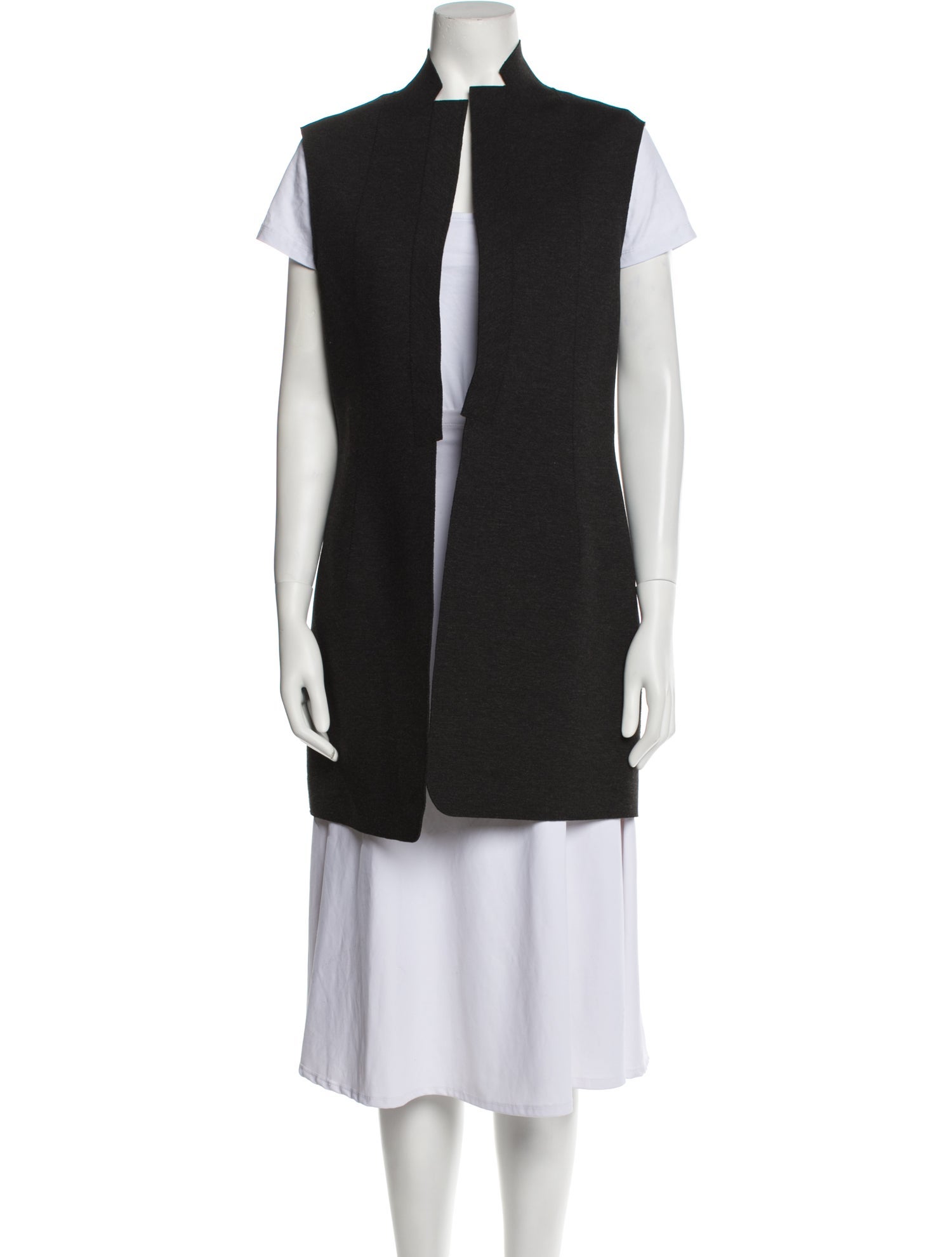 Marie Saint Pierre Vest