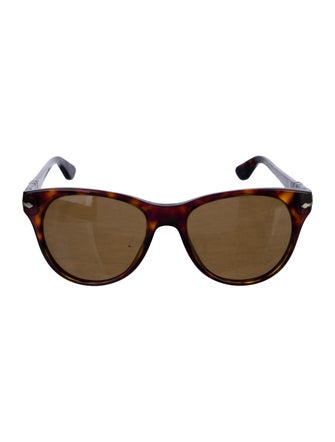Persol Wayfarer Tinted Sunglasses