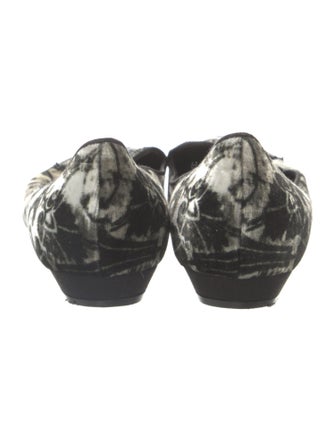 René Caovilla Velvet Printed Pumps