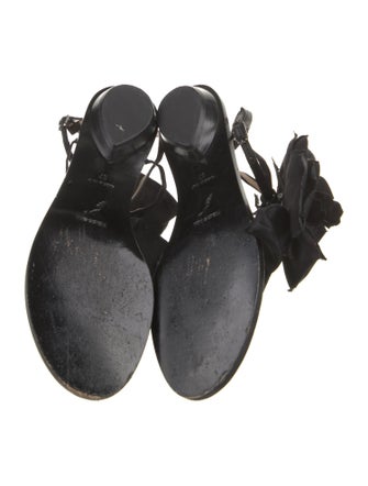 René Caovilla Ruffle Embellishment T-Strap Sandals