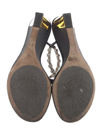 René Caovilla Leather Bow Accents T-Strap Sandals